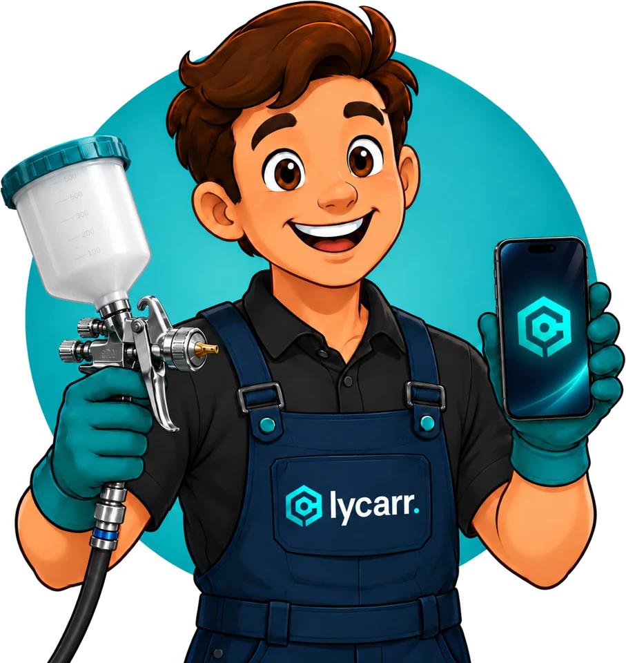 Le carrossier Lycarr, pistolet à peinture dans une main et l’app Lycarr dans l’autre